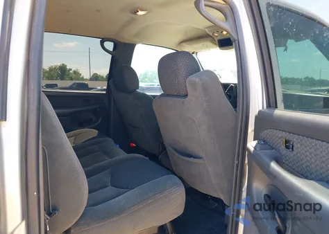 2004 Chevrolet Avalanche 1500 z USA, uszkodzony, nr VIN 3GNEC12T74G255618